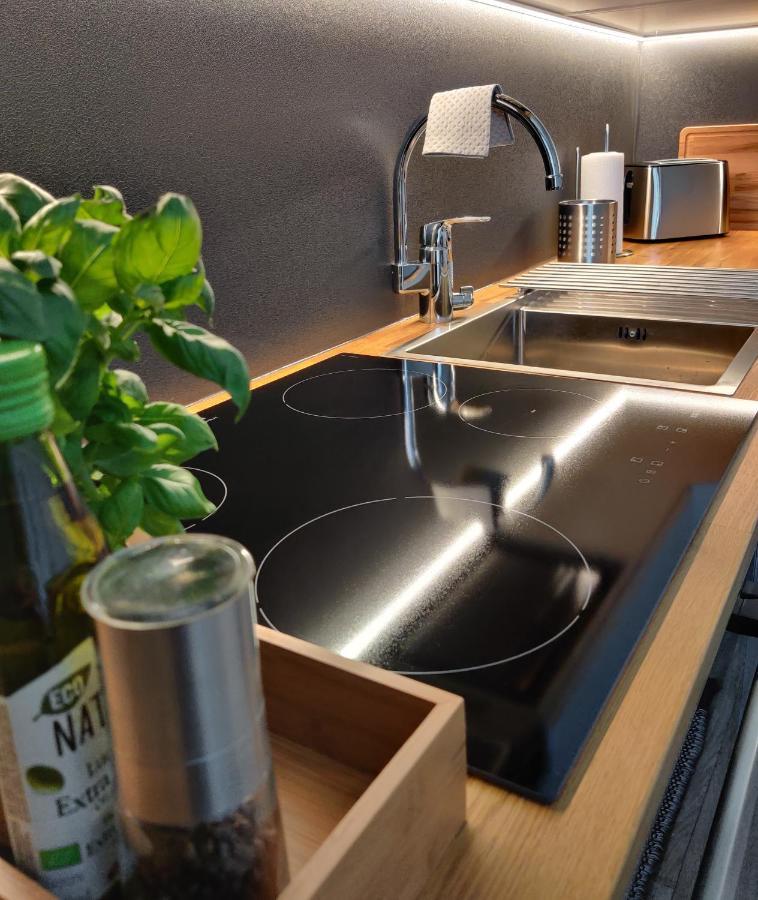 Trendy Apartment In The Heart Of Green Lahti, Free Parking Eksteriør billede